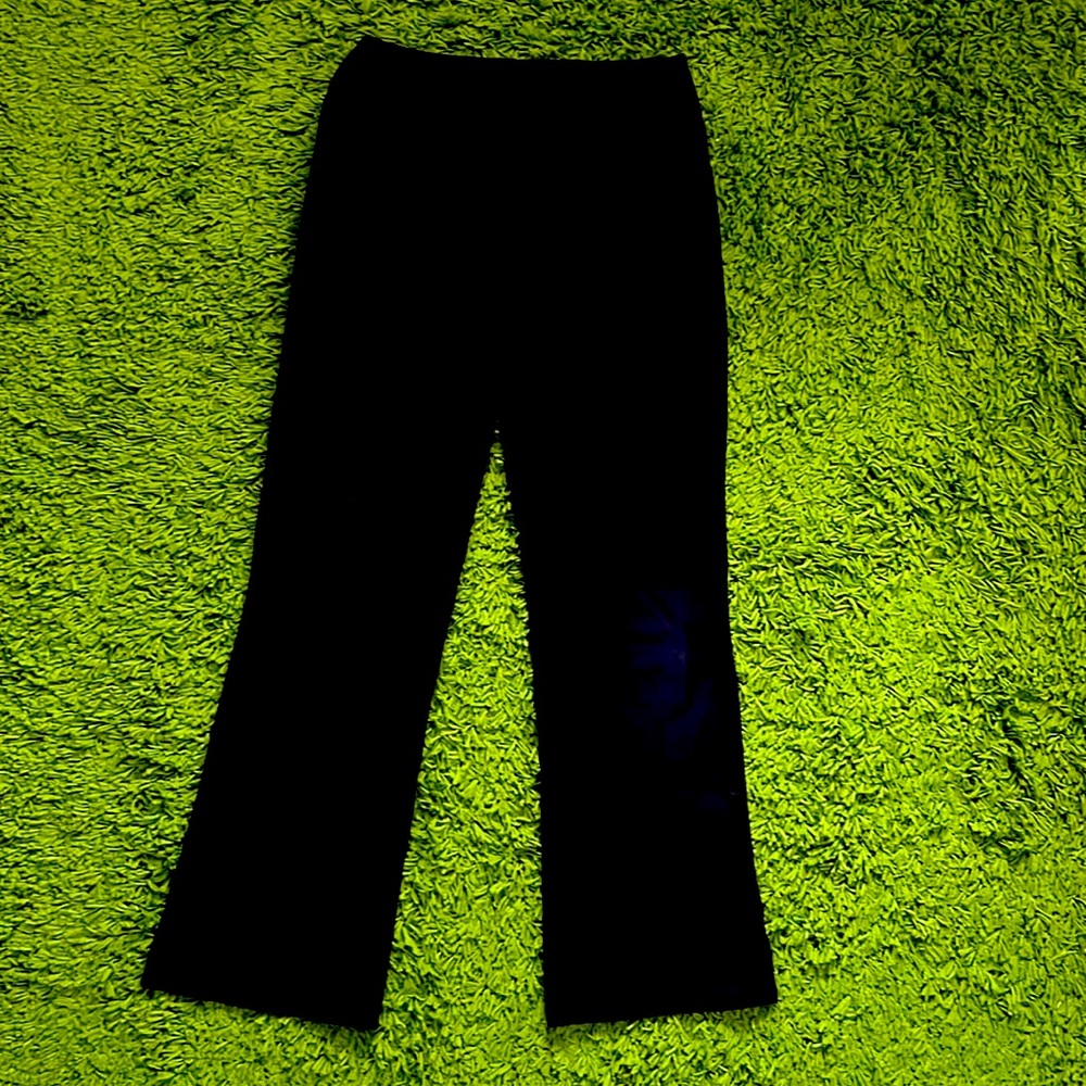 Lucy pants : relaxed fit XS (more like S) Petite